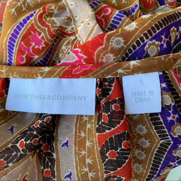 •New York & Co• Sheer Popover Blouse - Size Small - Picture 2 of 10